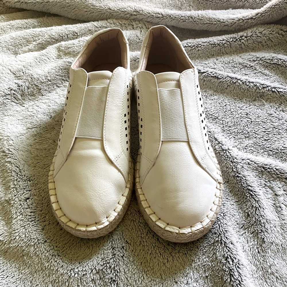 Size 10 Shoes - image 2